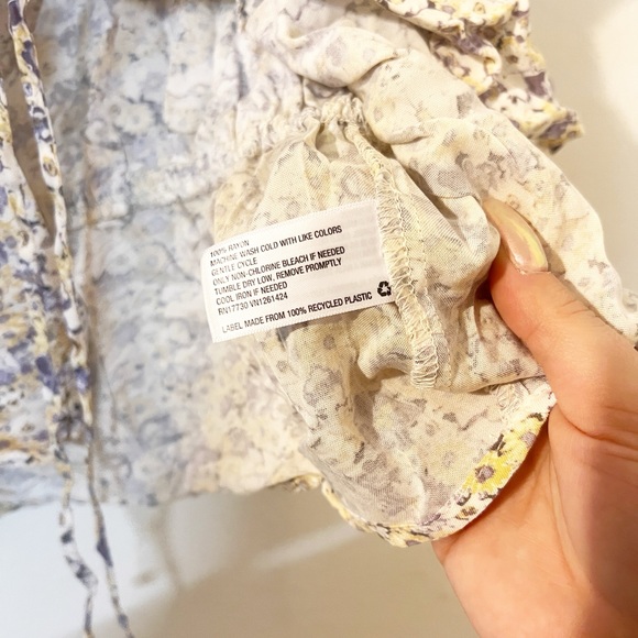 Wild fable women’s floral open front ruffle rayon top - Picture 6 of 10